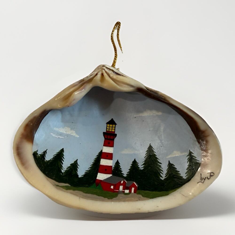 Hand Painted Signed Cape Cod Lighthouse Oval Christmas Ornament Clam Shell 5” - Picture 4 of 5